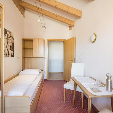 Hotel Waldheim Sexten Esterno foto