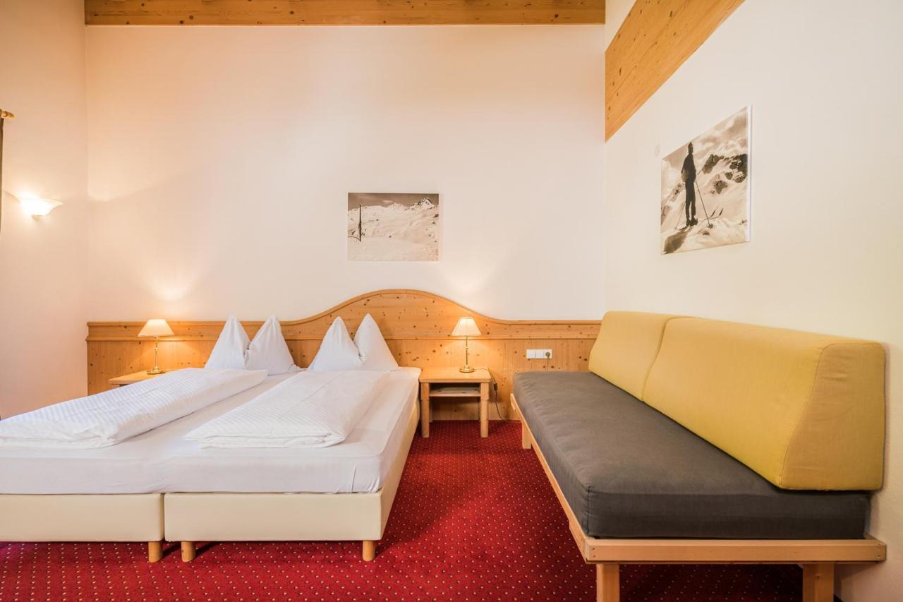 Hotel Waldheim Sexten Esterno foto