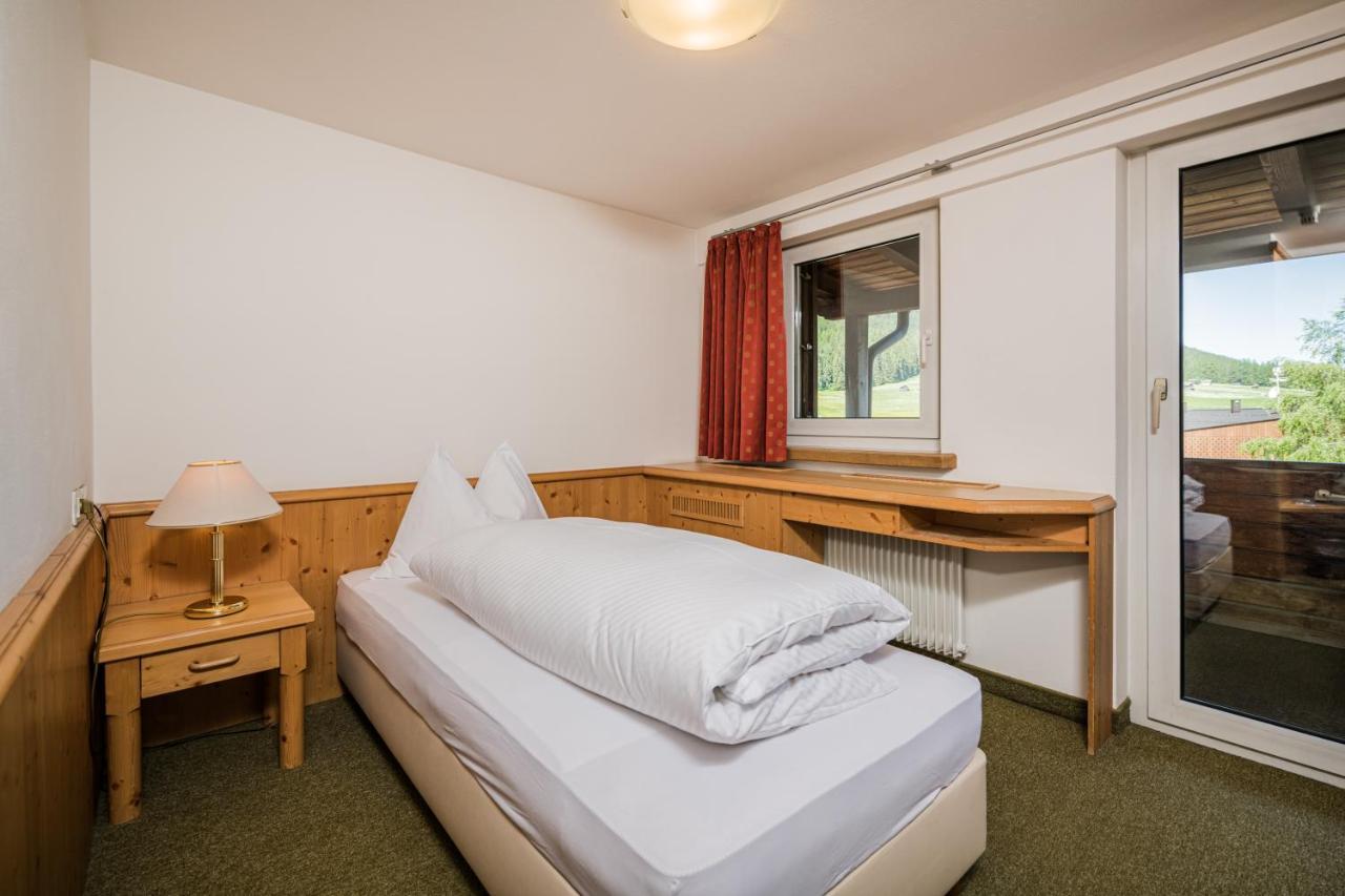 Hotel Waldheim Sexten Esterno foto
