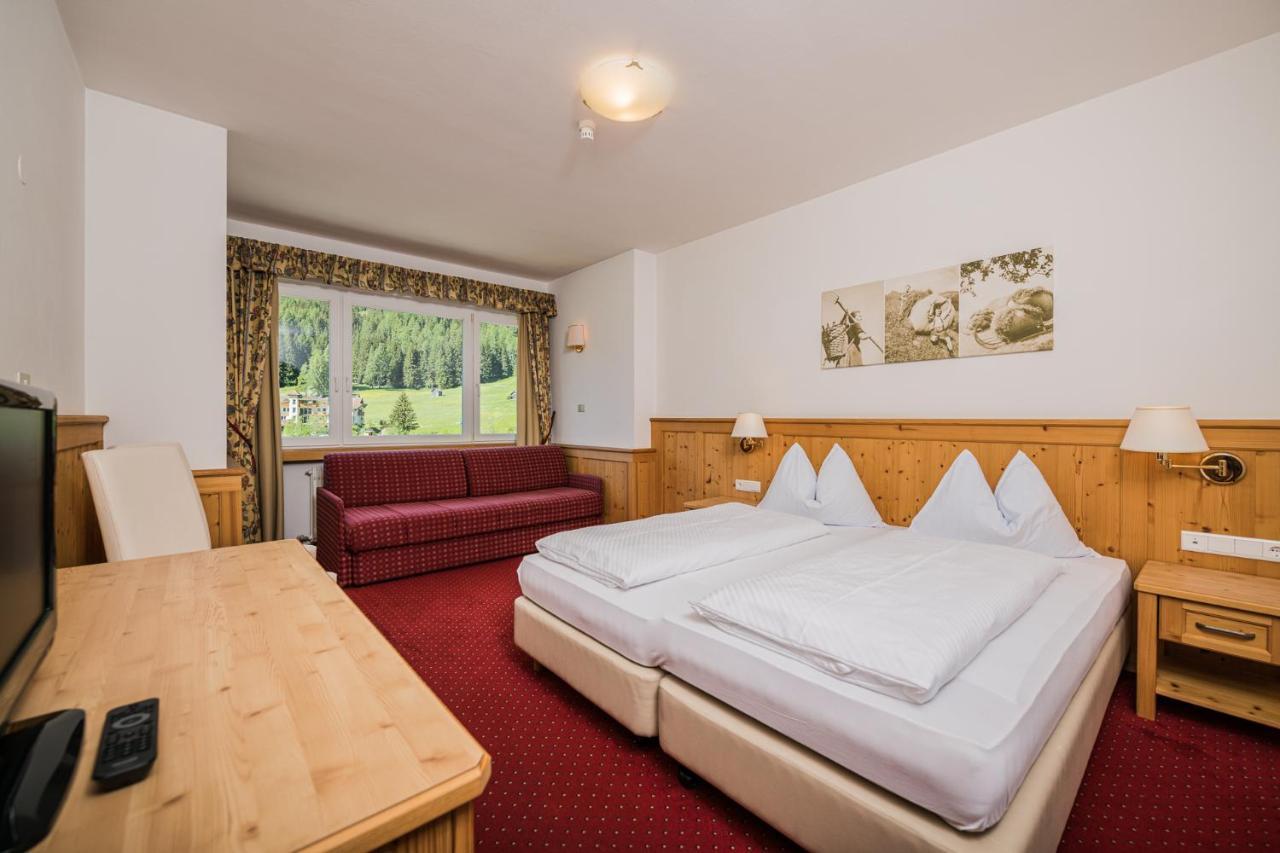Hotel Waldheim Sexten Esterno foto