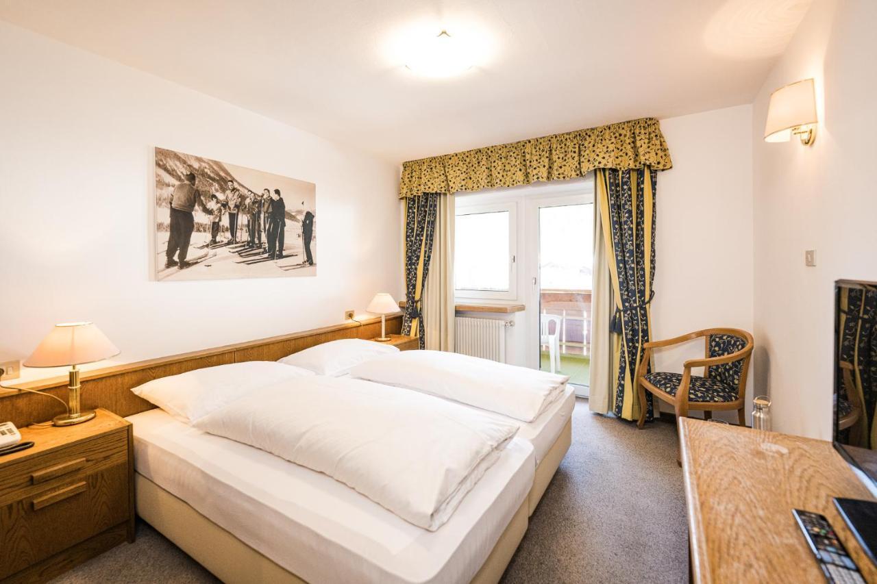 Hotel Waldheim Sexten Esterno foto