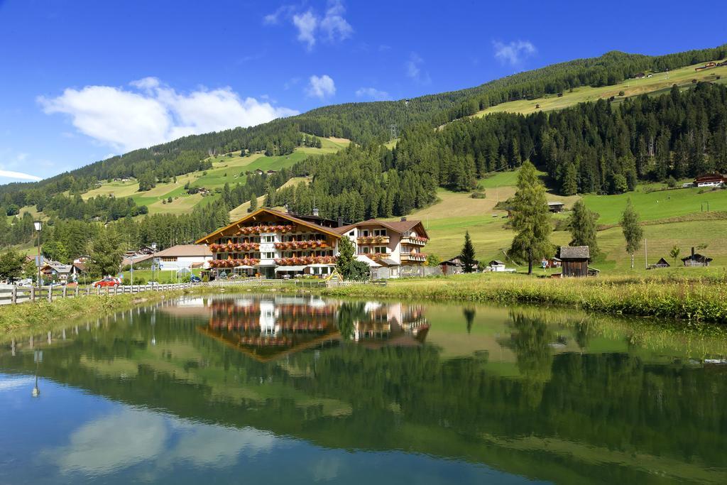 Hotel Waldheim Sexten Esterno foto