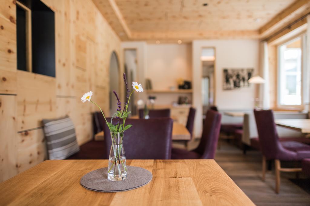 Hotel Waldheim Sexten Esterno foto