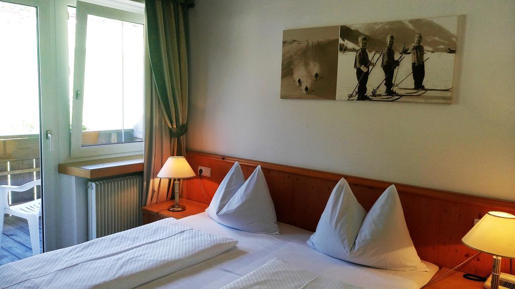 Hotel Waldheim Sexten Esterno foto