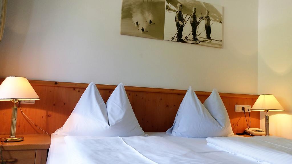 Hotel Waldheim Sexten Esterno foto